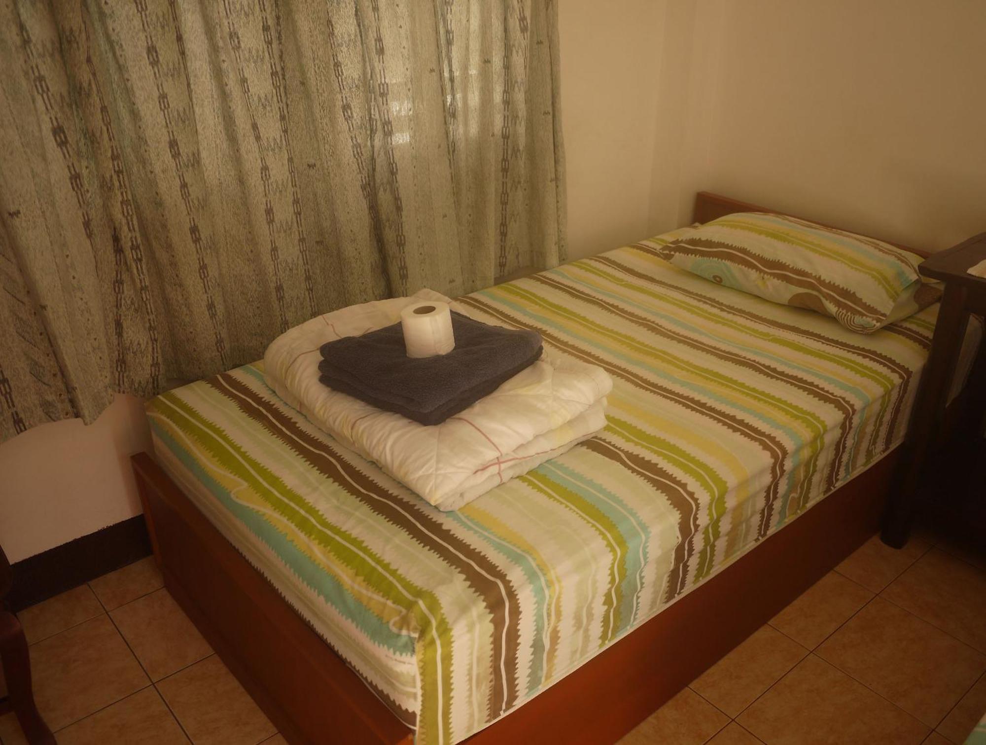 Sarah Guest House Chiang Mai Extérieur photo