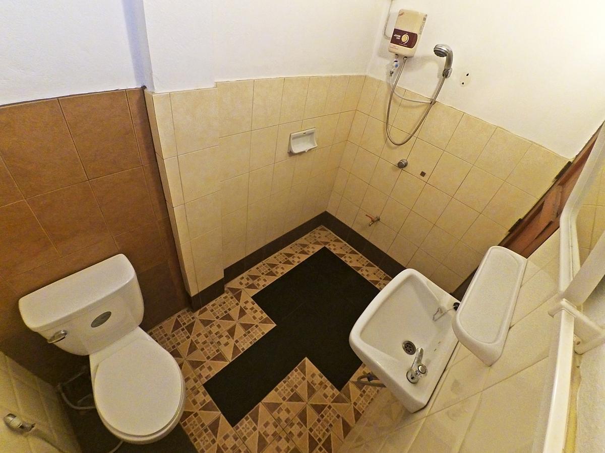 Sarah Guest House Chiang Mai Extérieur photo