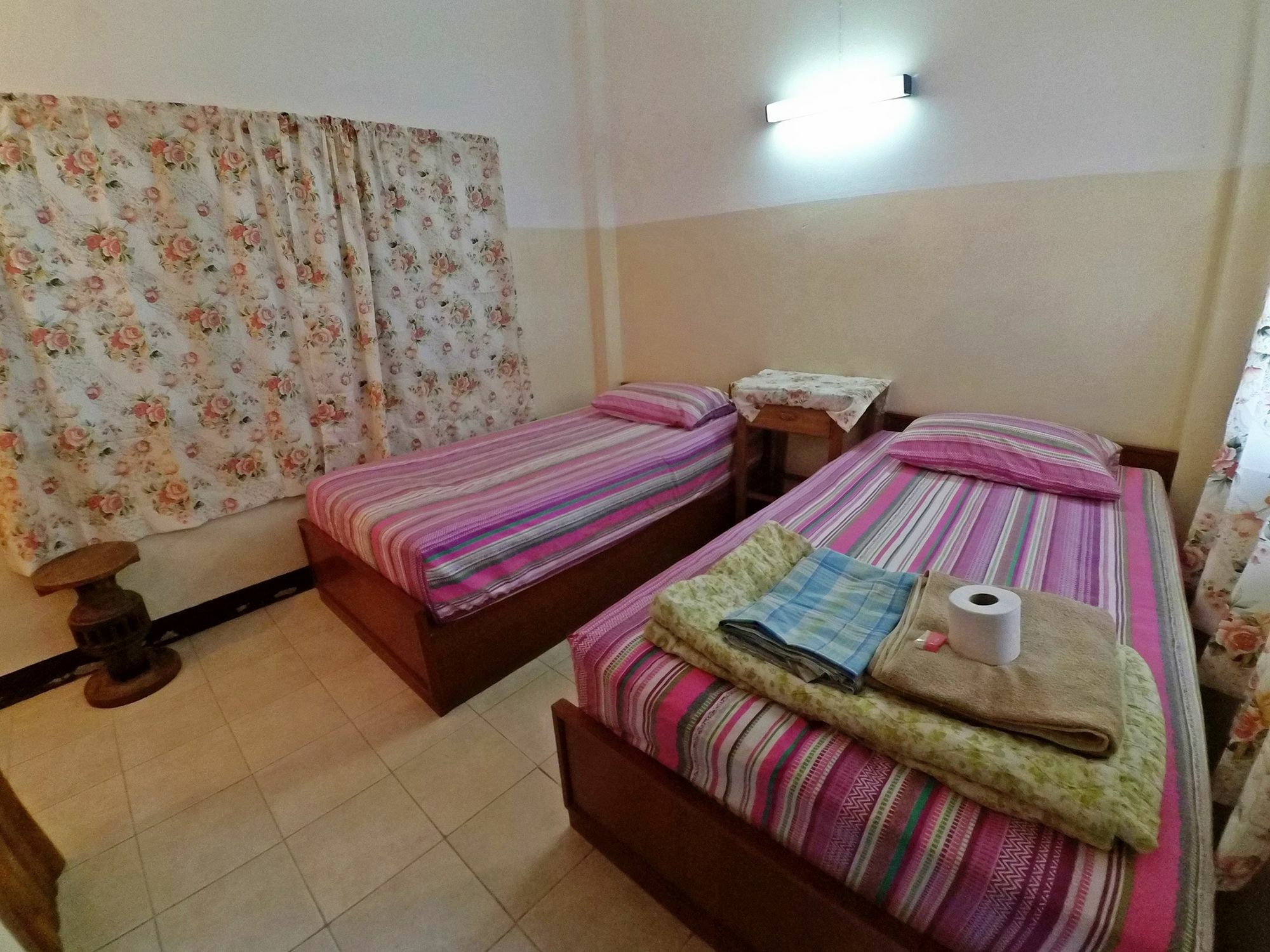 Sarah Guest House Chiang Mai Extérieur photo