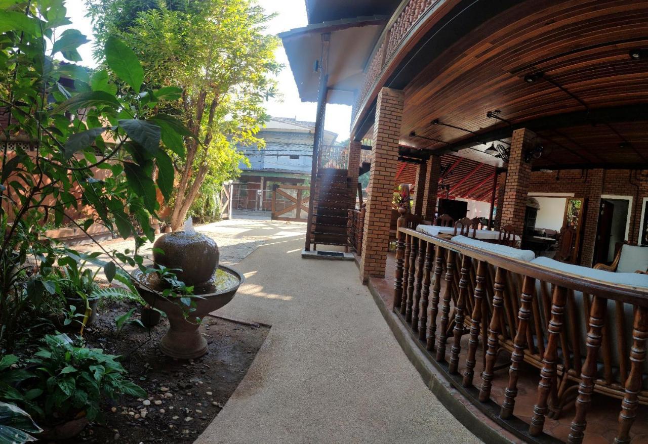 Sarah Guest House Chiang Mai Extérieur photo